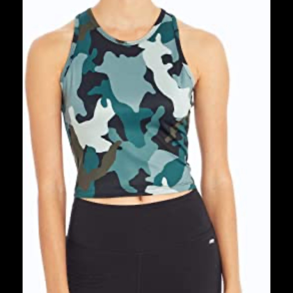 Jessica Simpson Active wear top Xl